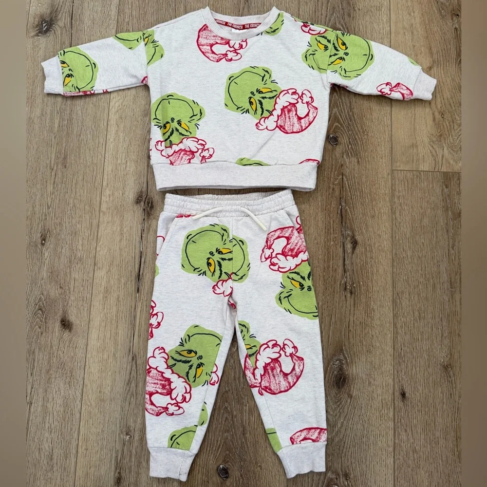 The Grinch sweats sweatshirt set